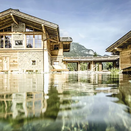 Verwoehnhotel Kristall فندق