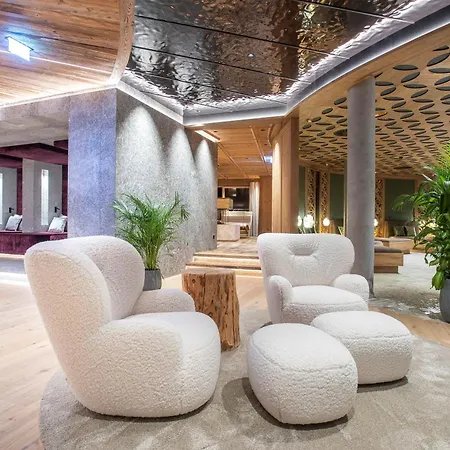 Verwoehnhotel Kristall 4* Pertisau