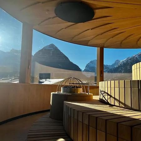 Verwoehnhotel Kristall Hotel 4*