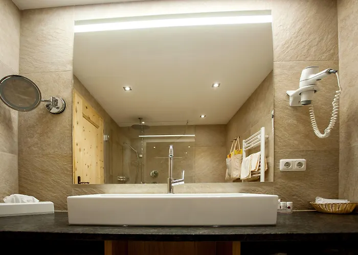 Verwoehnhotel Kristall 4*