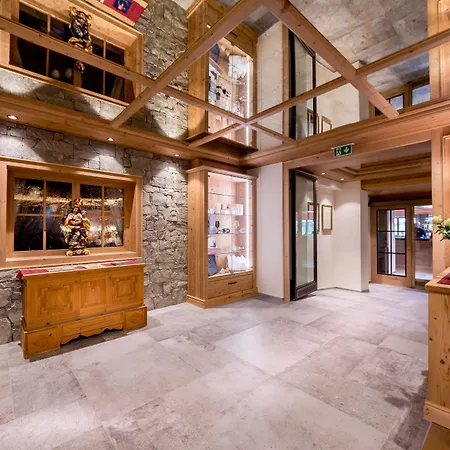 Hotel Verwoehnhotel Kristall 4*