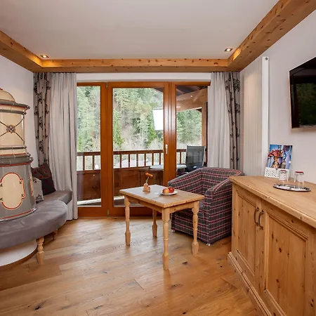 Verwoehnhotel Kristall 4*