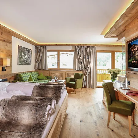 Verwoehnhotel Kristall 4* Pertisau