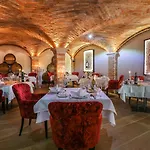 Verwoehnhotel Kristall Otel