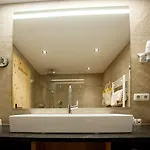 Verwoehnhotel Kristall 4*